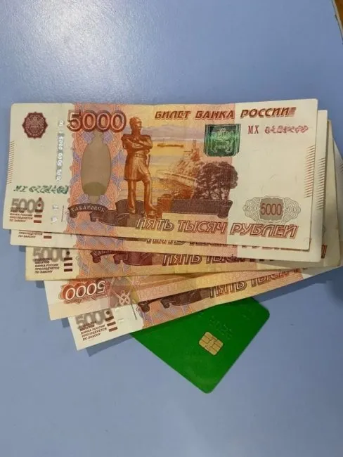 Курянин потерял 356 тысяч на несуществующем экскаваторе
